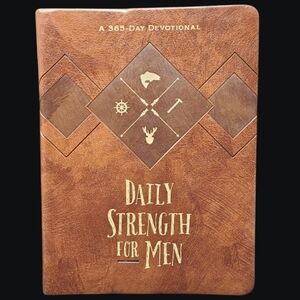 NEW - DAILY STRENGTH FOR MEN A 365-DAY DEVITIONAL